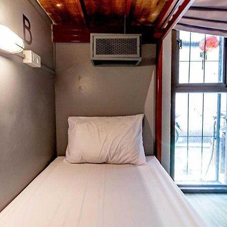 Loftel 22 Hostel Bangkok Exterior foto