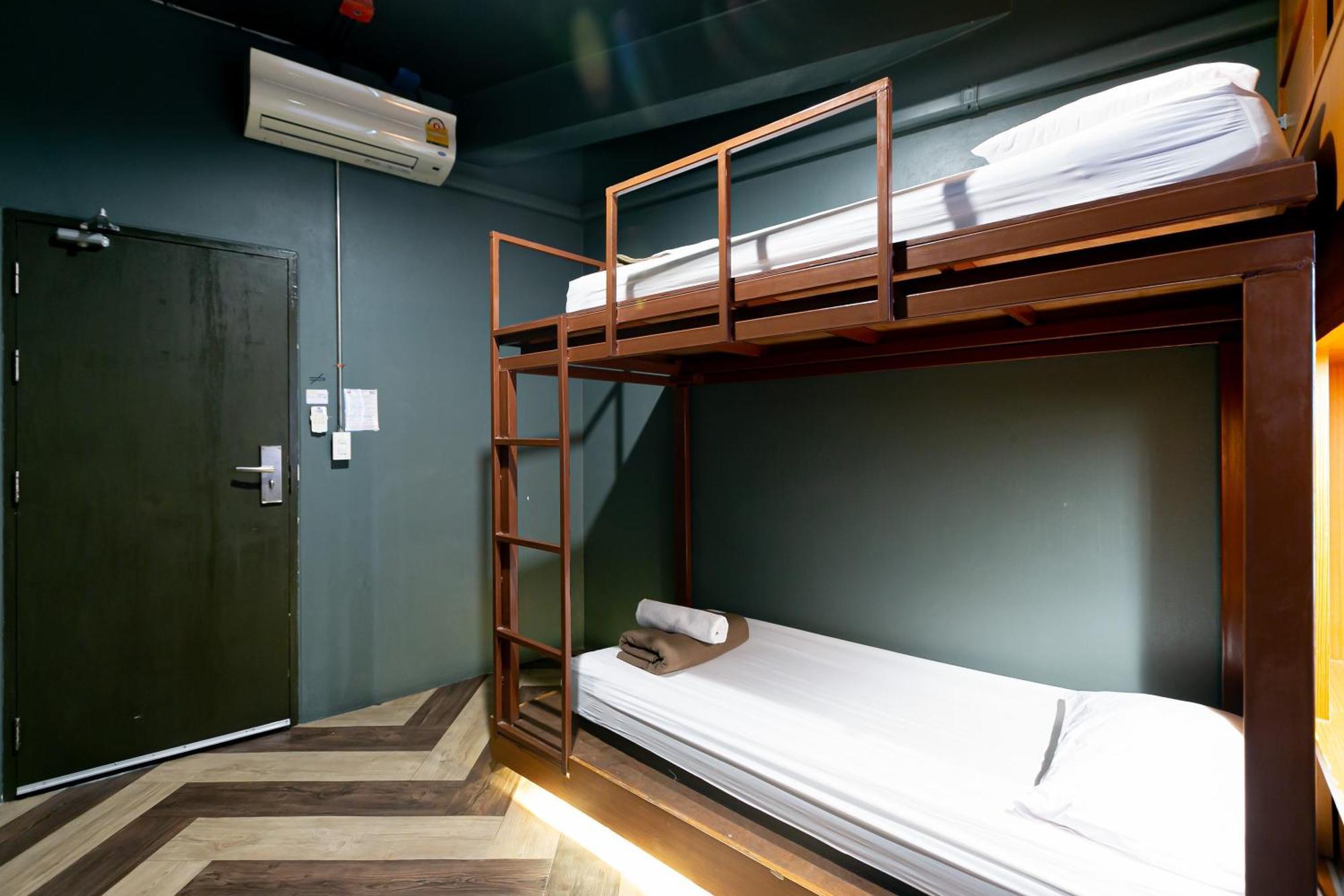 Loftel 22 Hostel Bangkok Exterior foto